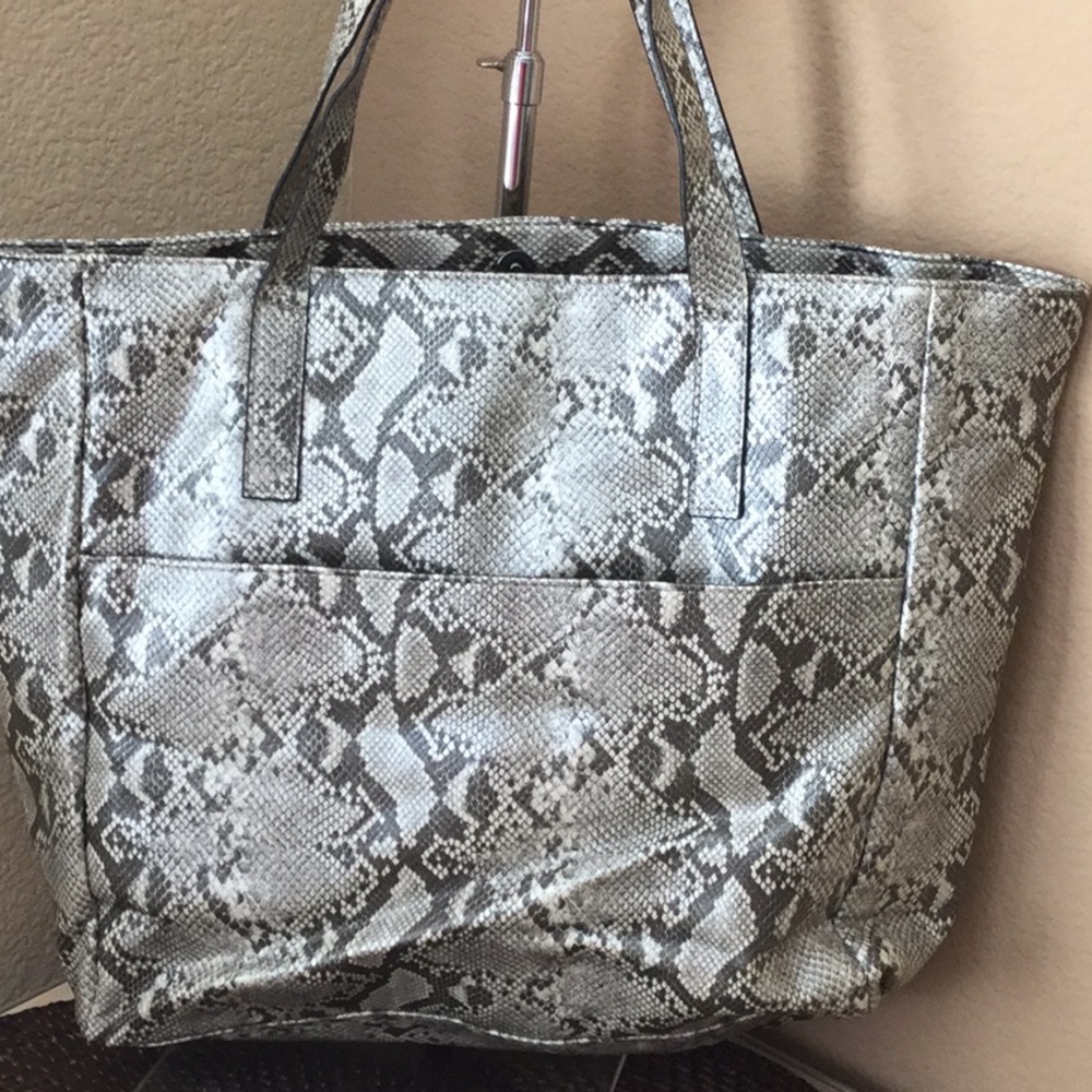 Hello kitty bag - Picture 3 of 4